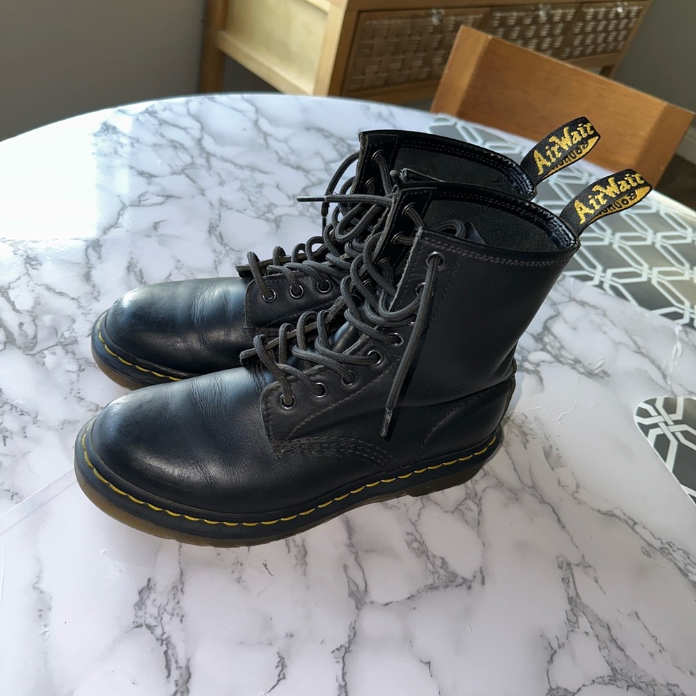 Dr Martens 1460 Women’s Smooth Leather Lace Up Boots, US size USL7, UK 5